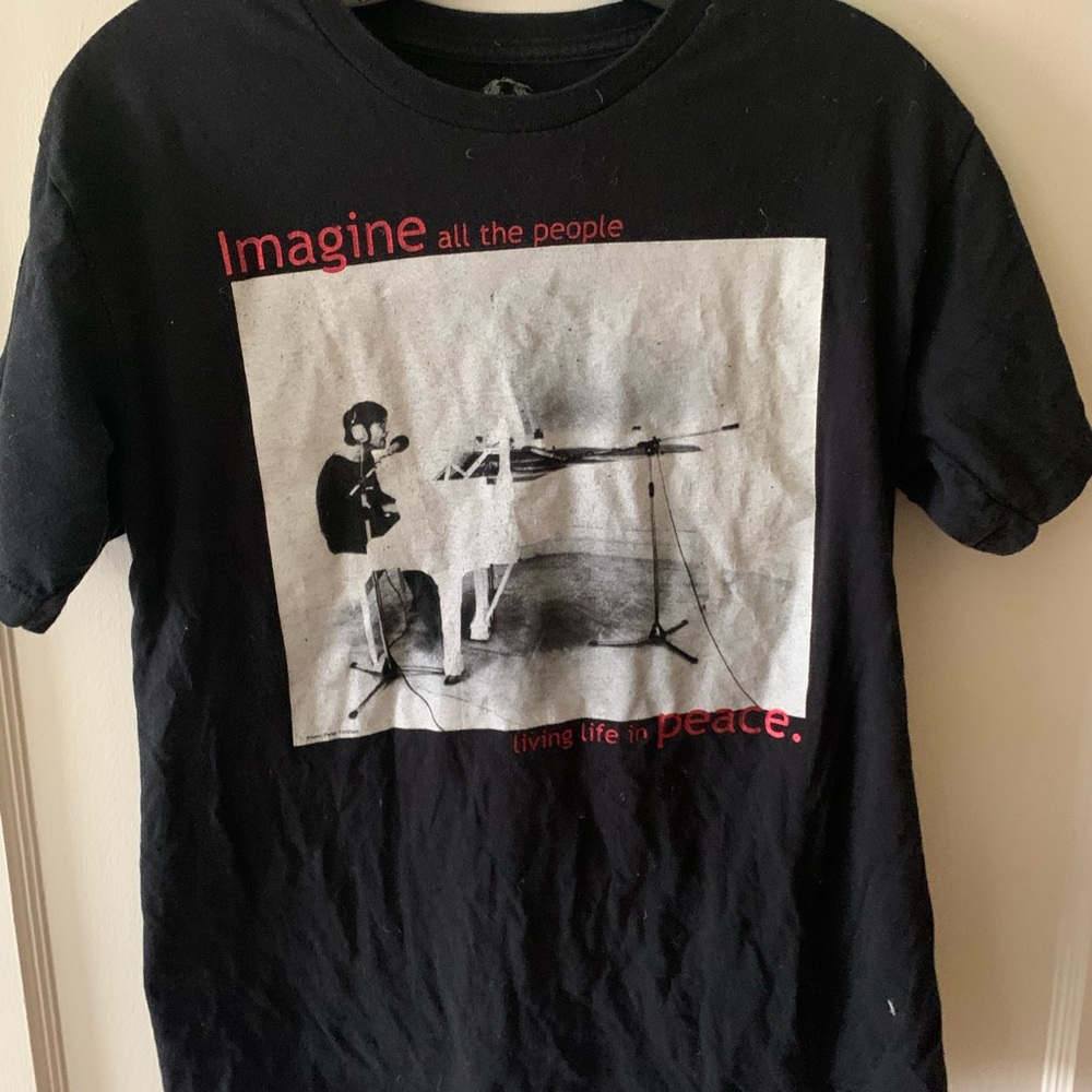 VINTAGE JOHN LENNON SHIRT